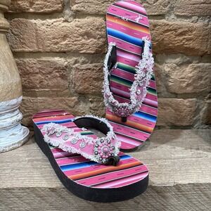 Montana West Brown Pink Rhinestone Stud Flip Flop Sandals Women's Size 10